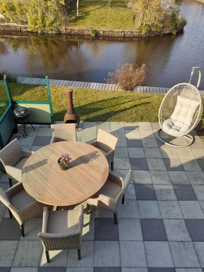Waterhuis Friesland Oudwoude Exterior foto