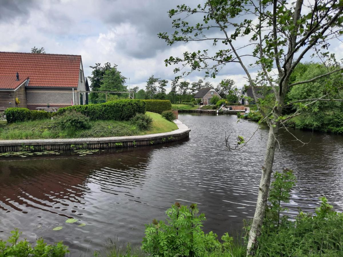 Waterhuis Friesland Oudwoude Exterior foto