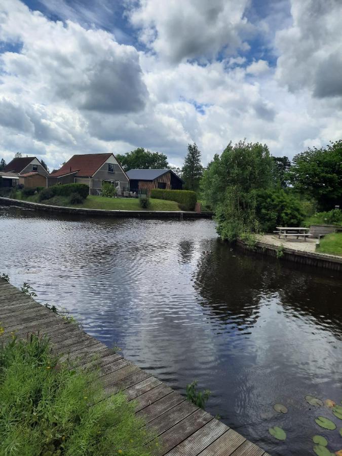 Waterhuis Friesland Oudwoude Exterior foto