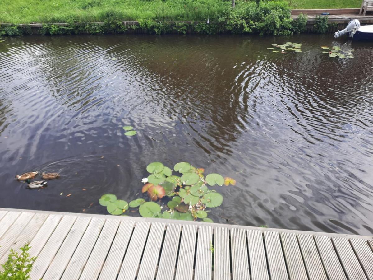 Waterhuis Friesland Oudwoude Exterior foto